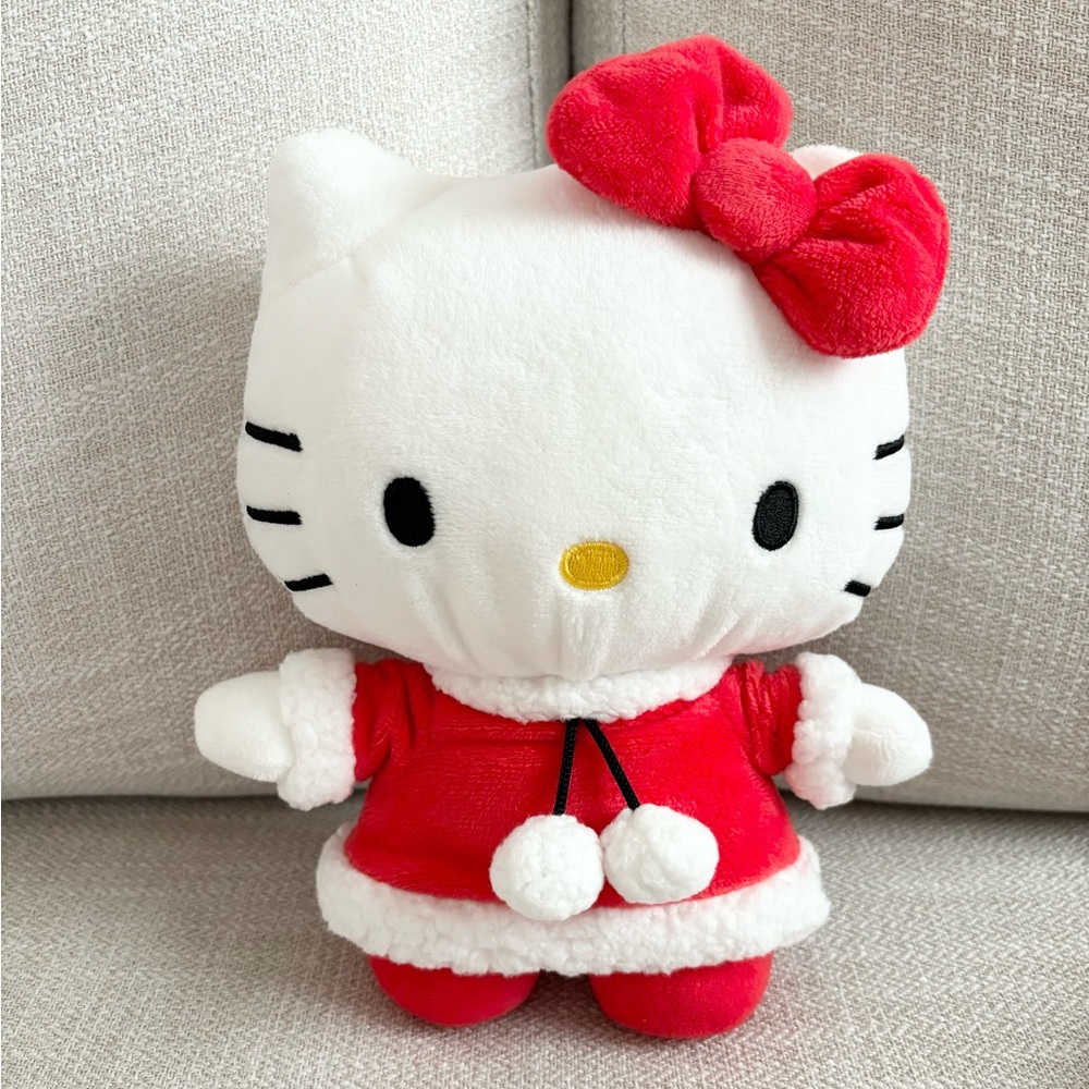 Hello Kitty plush